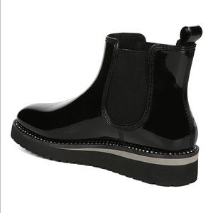 luna waterproof chelsea boot